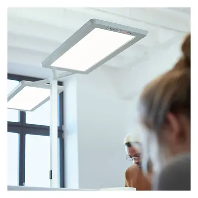 LED-Stehlampe Yara.double 4.000K, BT, PIR, silber