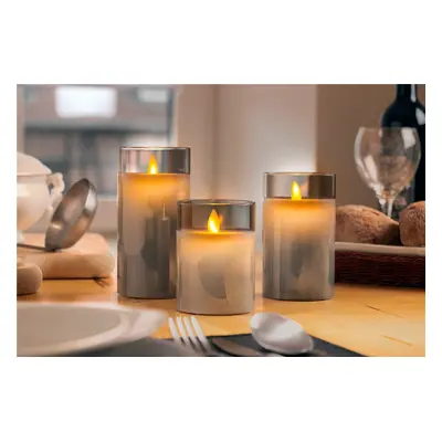 Goobay LED-Echtwachs-Kerze im Glas, 7,5 x 10 cm - wunderschöne und sichere Lichtlösung für viele Bereiche wie Haus und Loggia, B